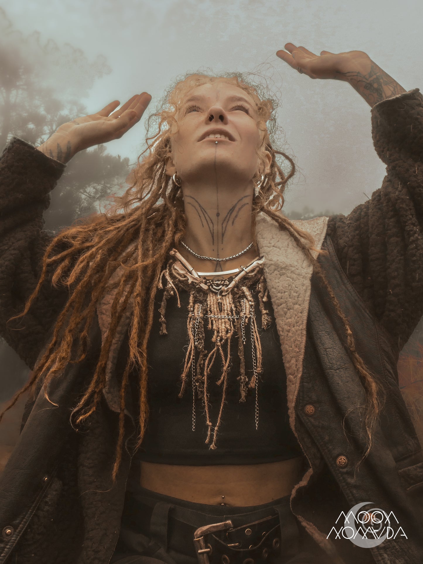 WildFlow • Neck Adornment