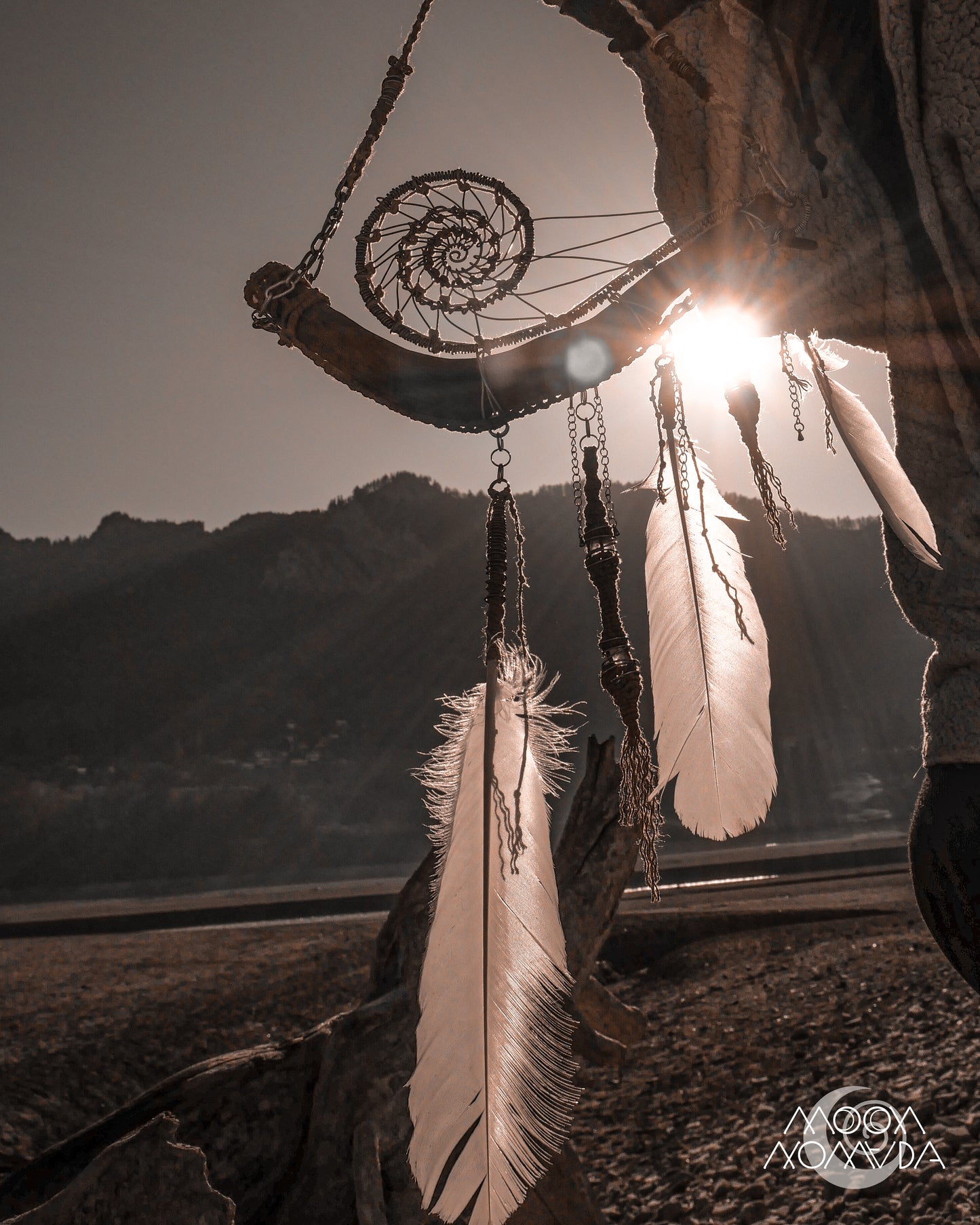The LightCatcher • Home Decor