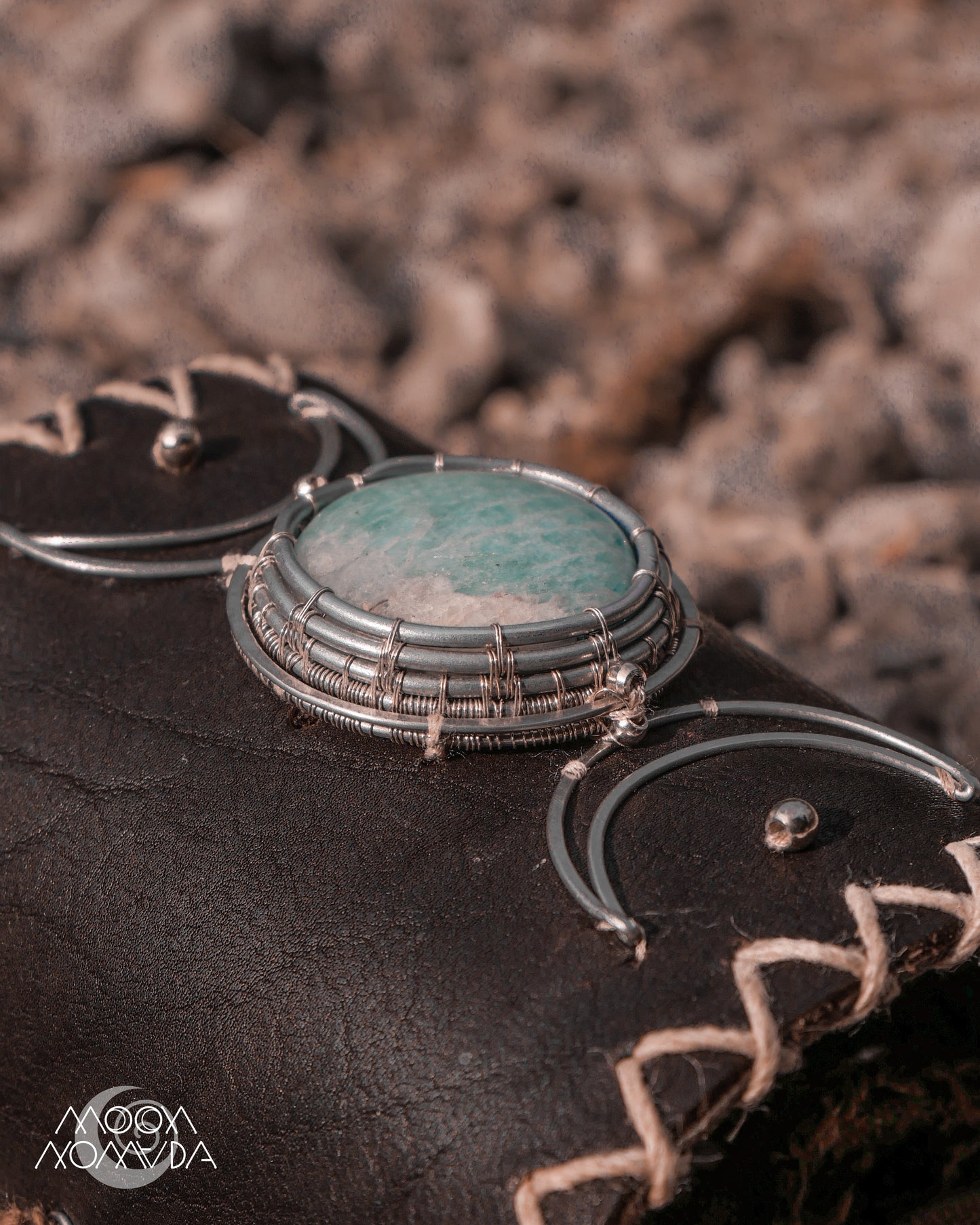 Luna • Cuff