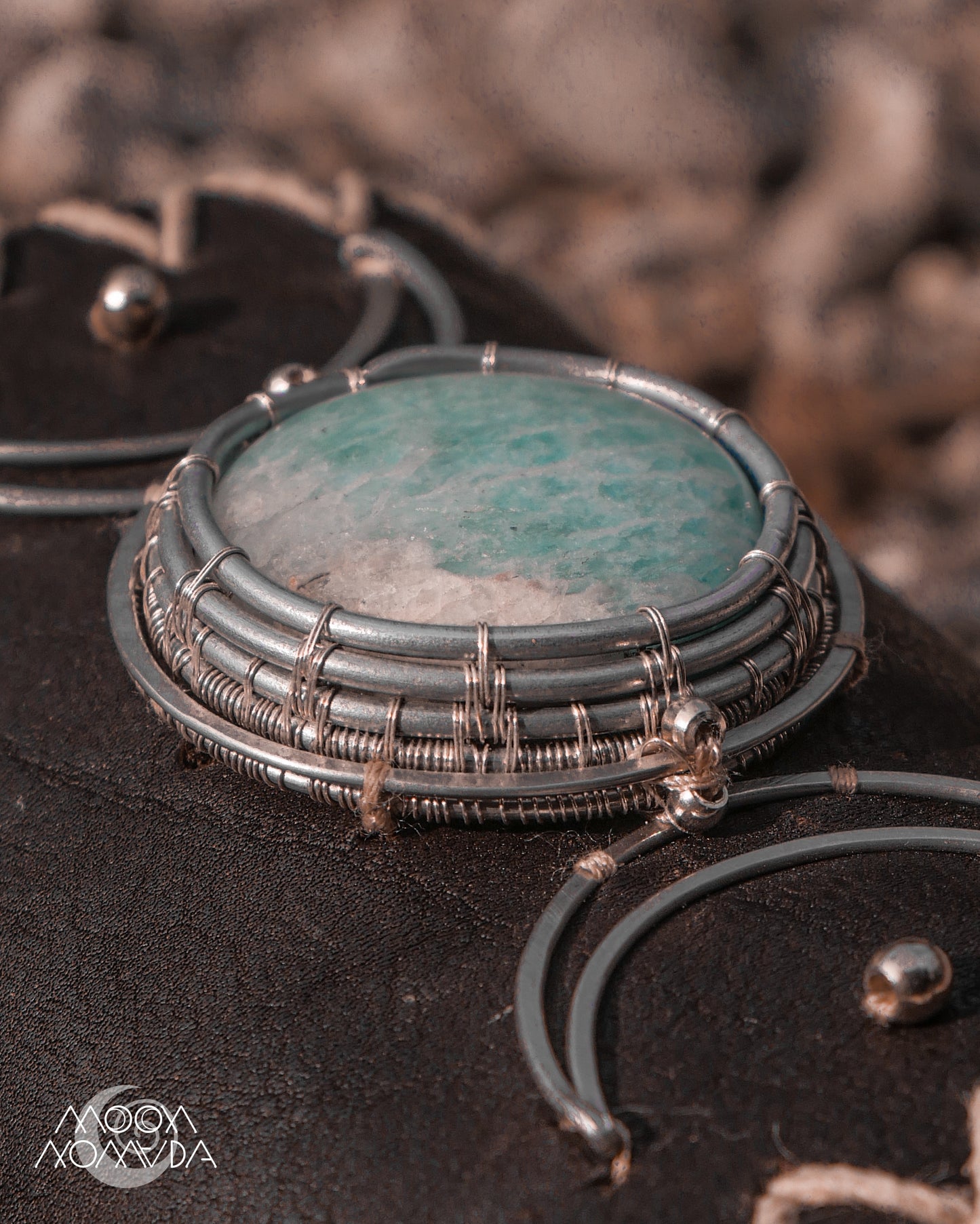 Luna • Cuff