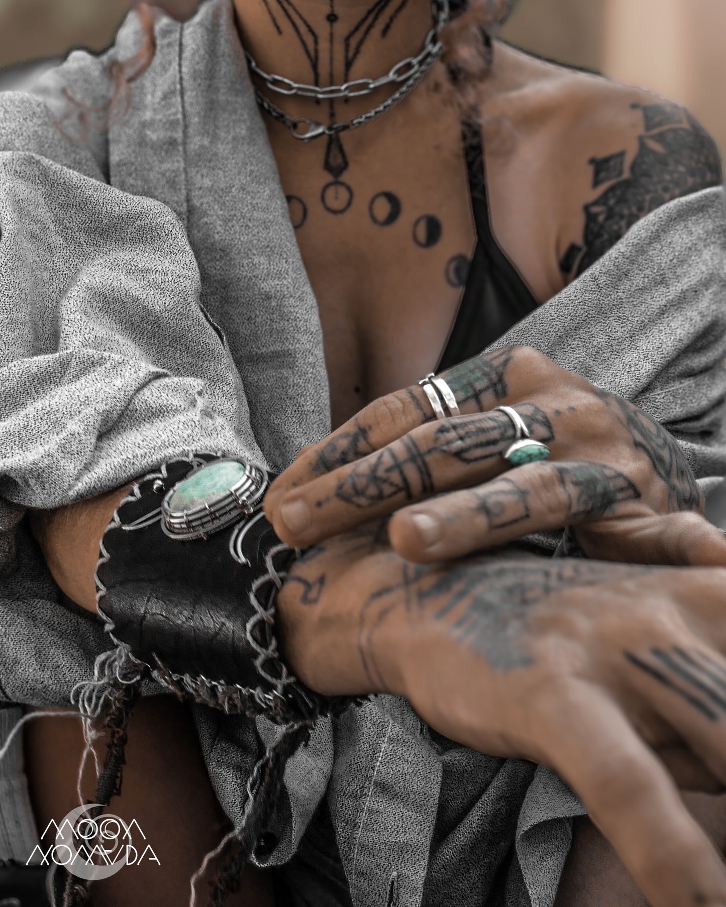 Luna • Cuff