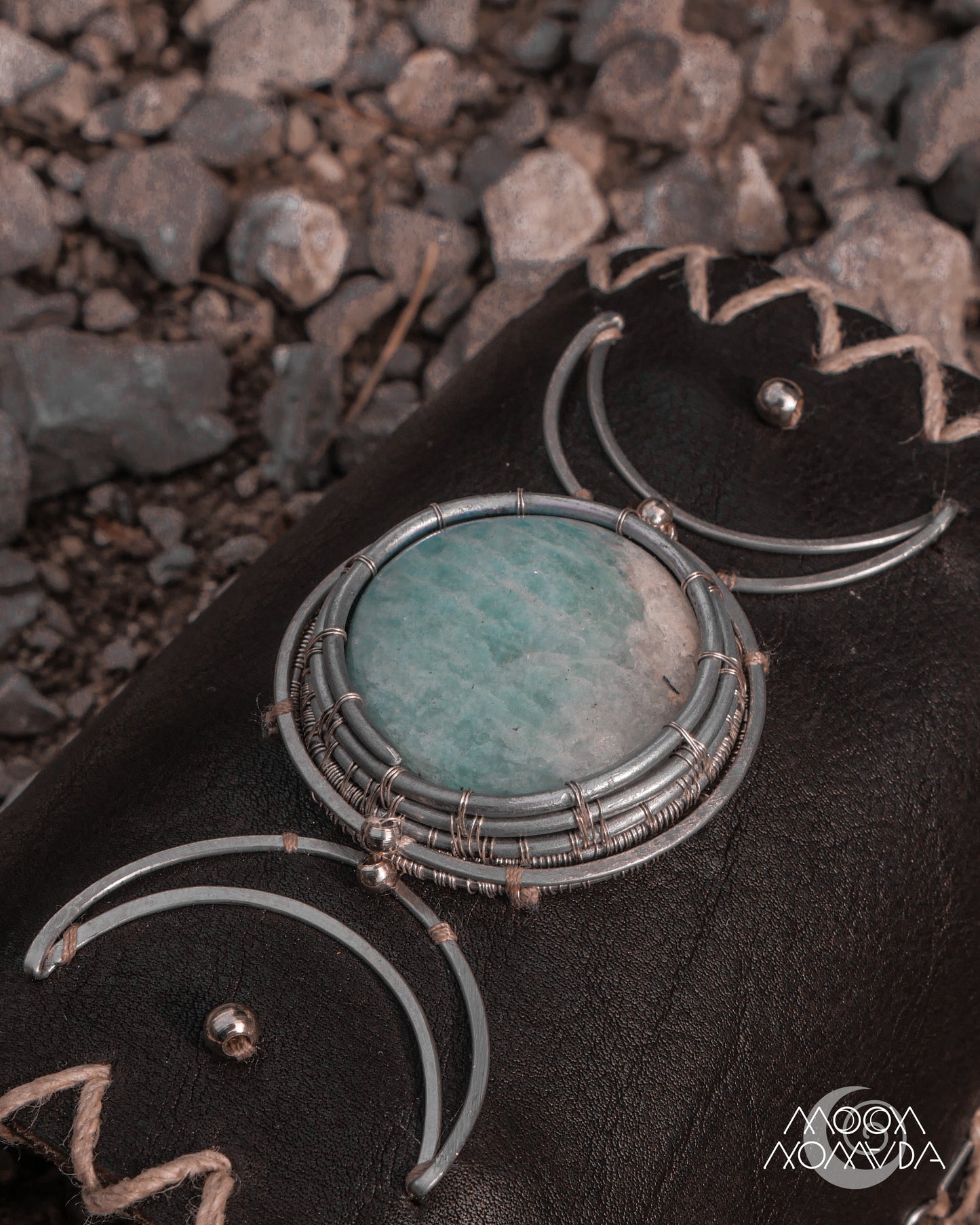 Luna • Cuff