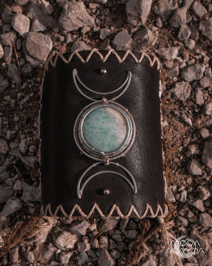 Luna • Cuff