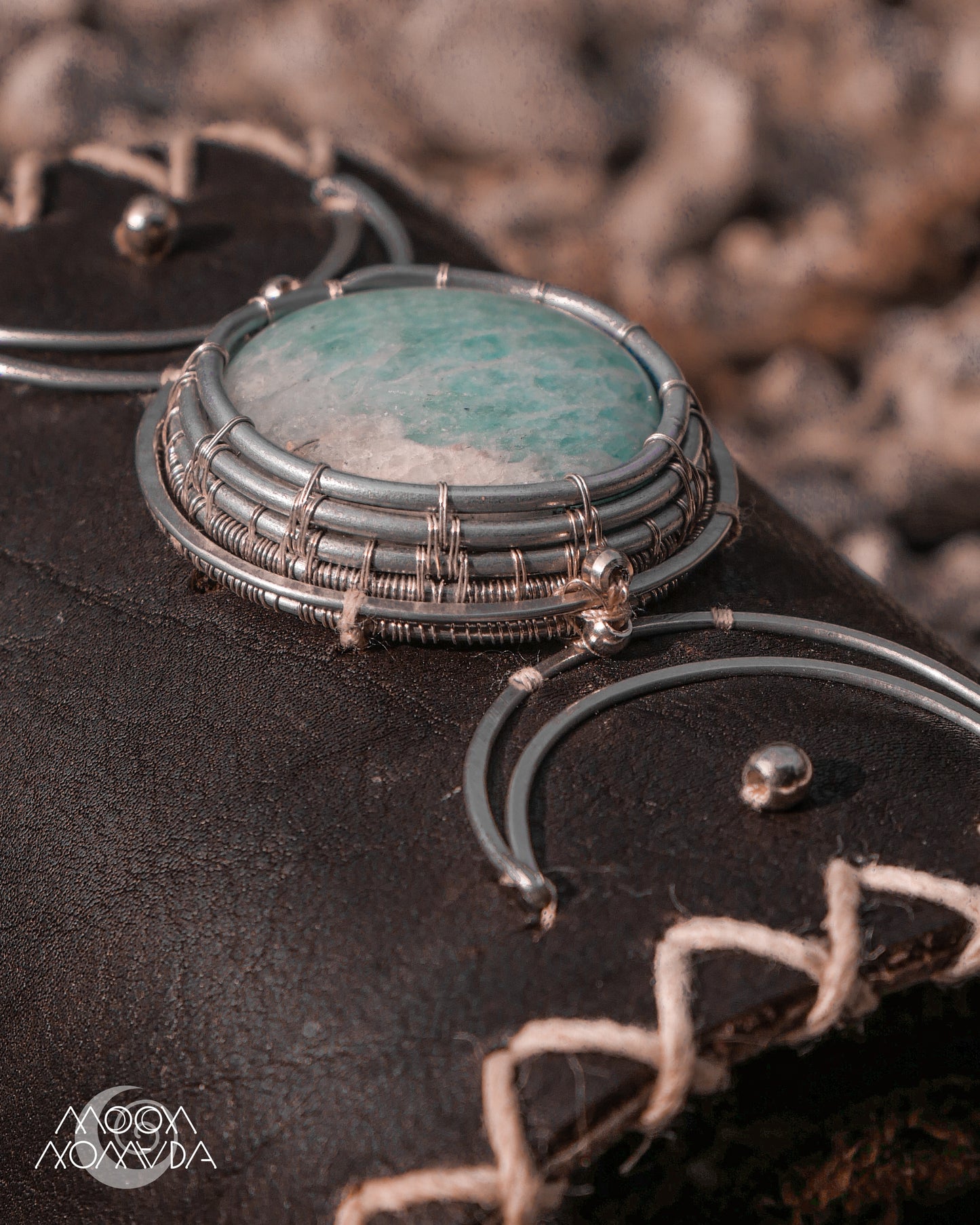 Luna • Cuff
