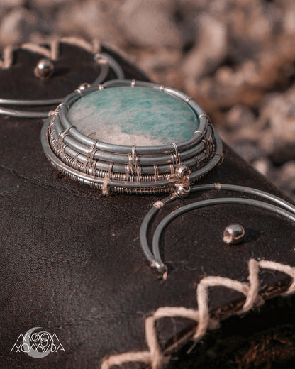 Luna • Cuff