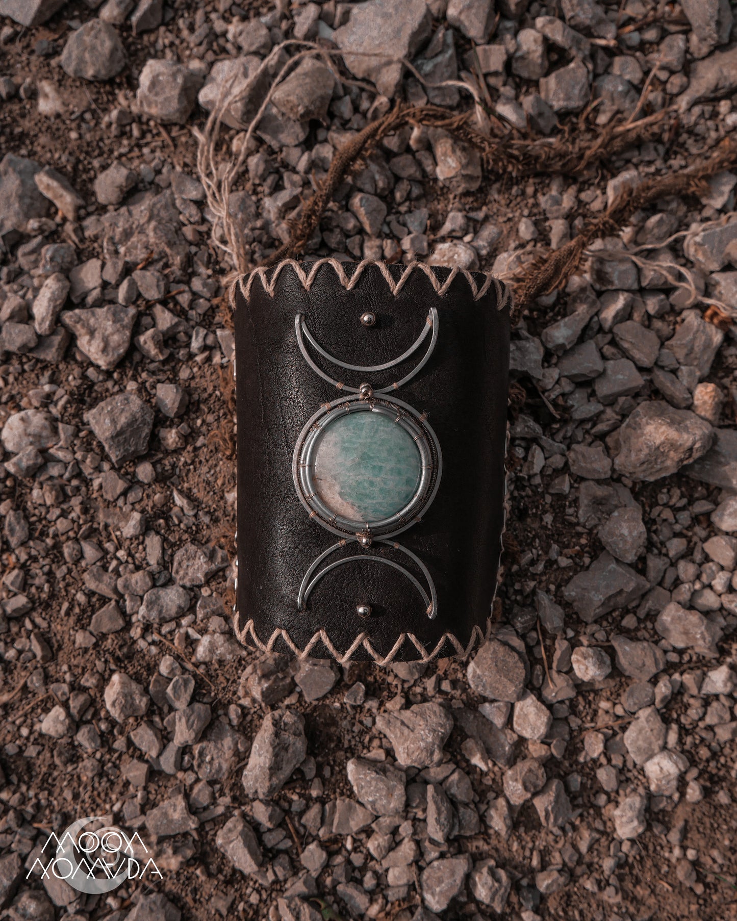 Luna • Cuff