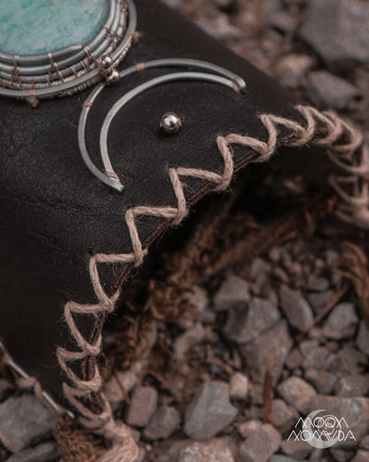 Luna • Cuff