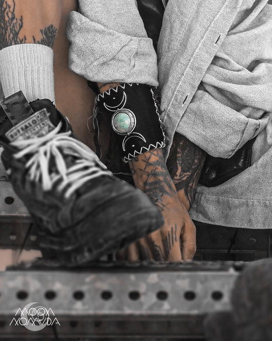 Luna • Cuff