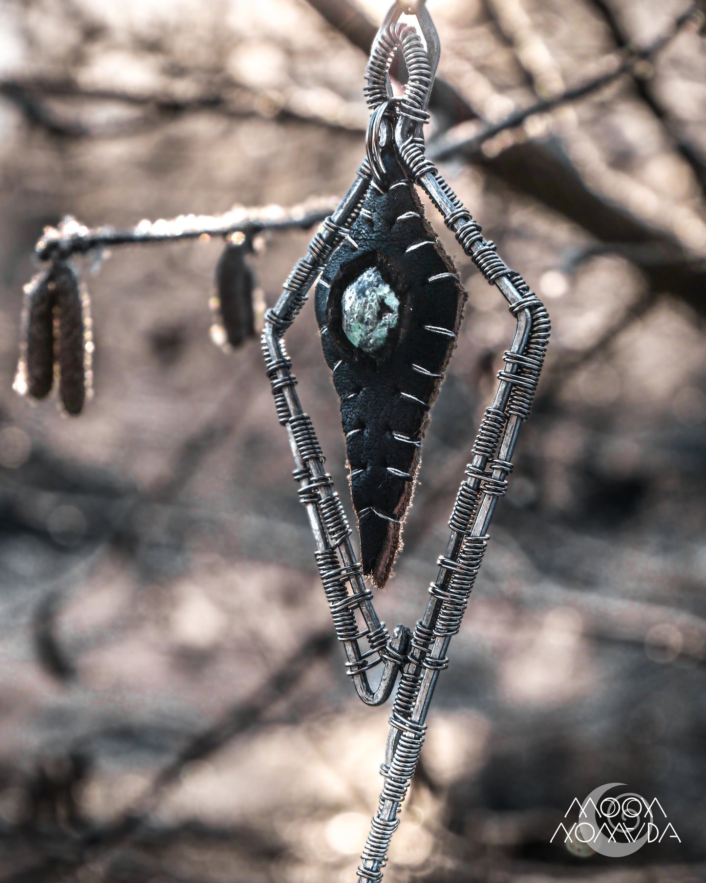 Light and Shadow • Neck Adornment