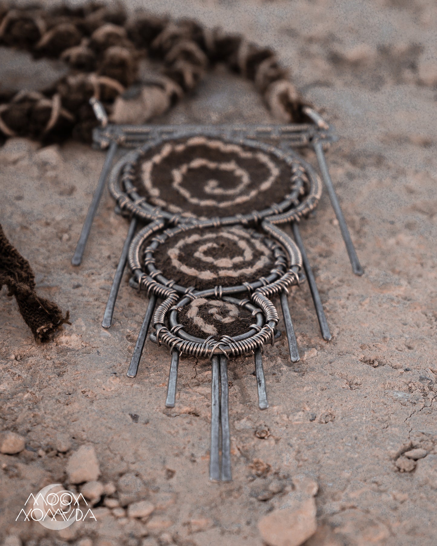 Timelines • Neck Adornment