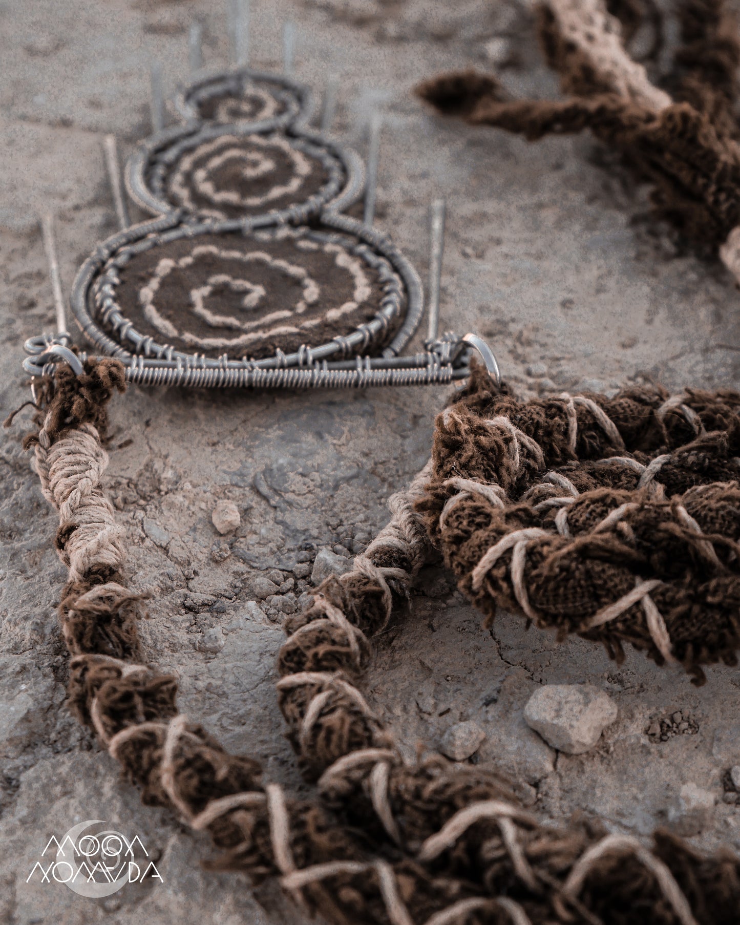 Timelines • Neck Adornment