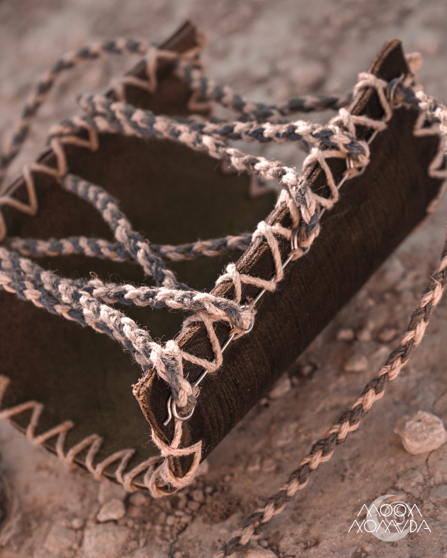 Luna • Cuff